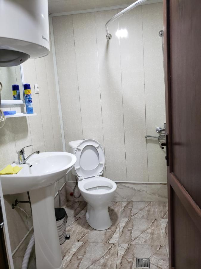 Guest House Nanu 메스티아 외부 사진