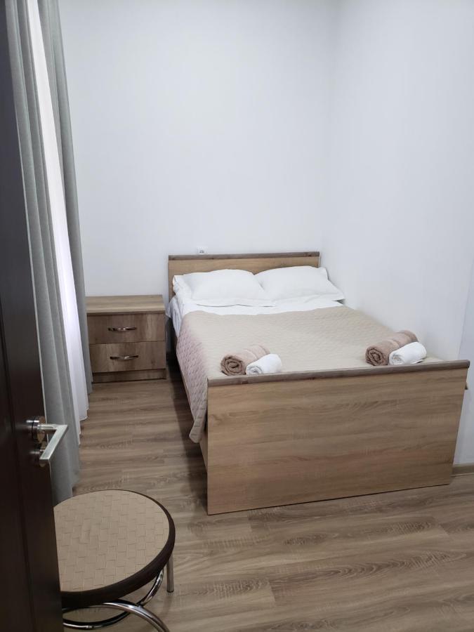 Guest House Nanu 메스티아 외부 사진