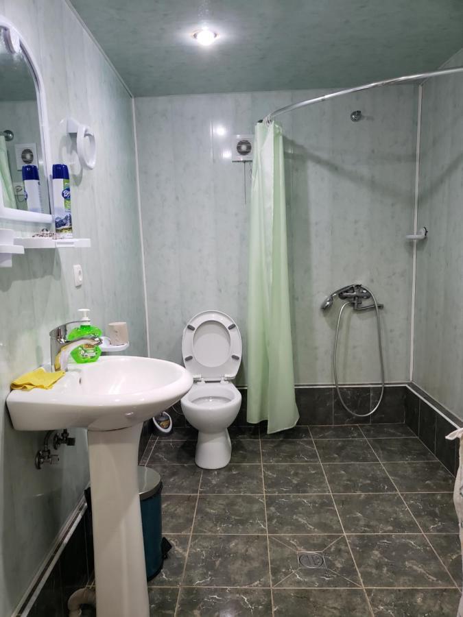 Guest House Nanu 메스티아 외부 사진