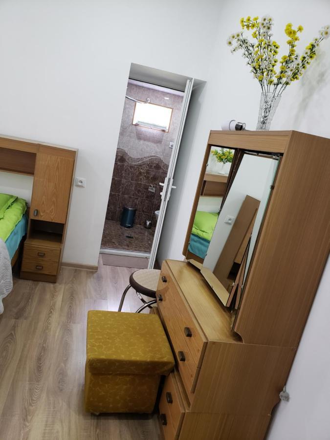 Guest House Nanu 메스티아 외부 사진