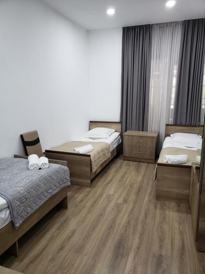 Guest House Nanu 메스티아 외부 사진
