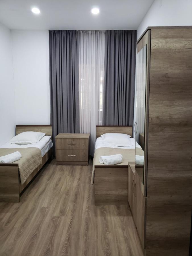Guest House Nanu 메스티아 외부 사진